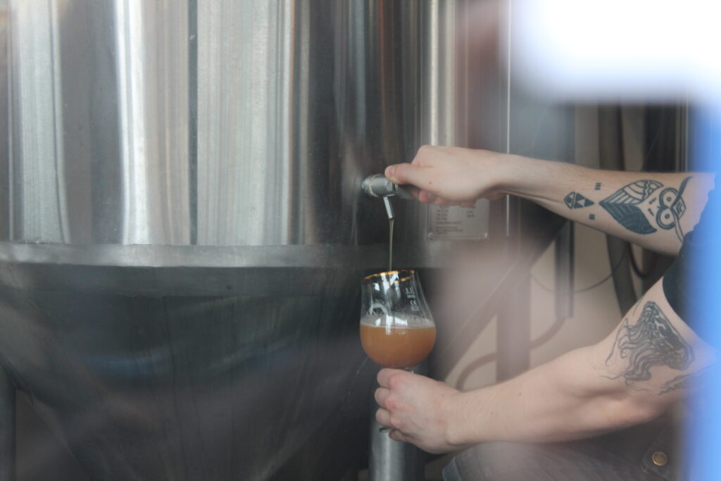 Öl tappas upp i Bryggerifabriken